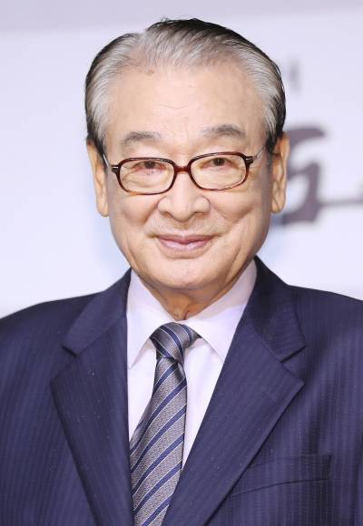 &quot;연기는 완성 없어 계속 도전&quot;..연예계 큰 별이 지다