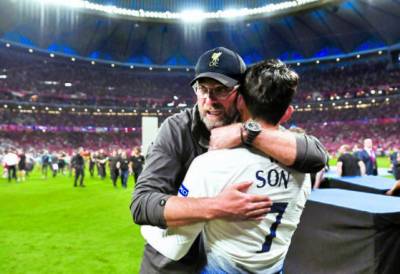 “손흥민 놓쳐서 후회했다”던 사령탑, 토트넘 감독 후보로 급부상