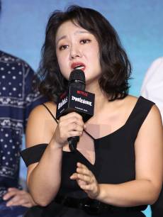 경찰, 박나래 ‘주사이모’ 압수수색… 자료 확보 후 조사 中