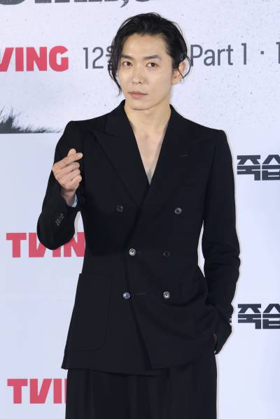 [단독] 김재욱, 재벌 3세로 변신..오피스 멜로 출연한다