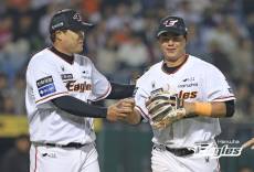 200억 건너 뛰고 300억 시대 연 노시환...한화, 보폭이 다른 프랜차이즈 스타 대우 [IS 포커스]