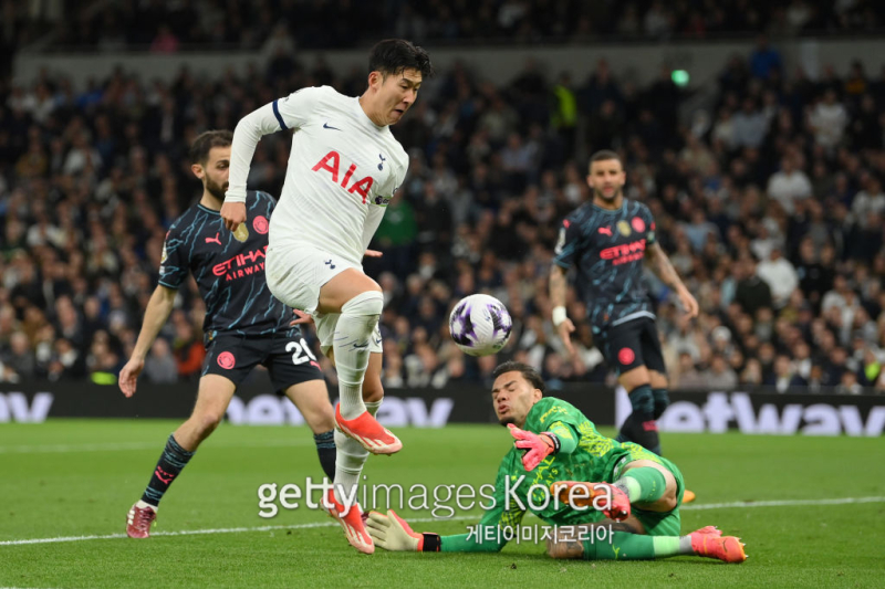 손흥민, 통한의 빅 찬스 미스 2회…토트넘, 맨시티에 0-2 패하며 UCL 진출 좌절