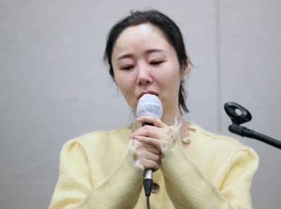 ”뉴진스 빼가기? 증거 부족”...민희진, 하이브 상대 ‘255억 풋옵션 소송’ 이겼다