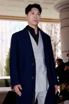 검찰, ‘박수홍 돈 횡령’ 친형에 2심서도 징역 7년 구형