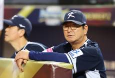 류중일 전 대표팀 감독, '며느리 논란'에 국민청원