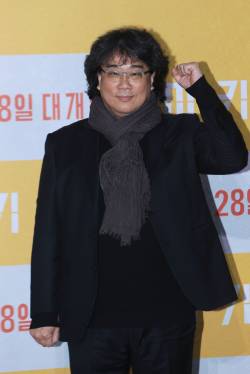 ‘성실 납세’ 봉준호, 국무총리 표창…김연아·김성주 등 ‘모범납세자’ 선정