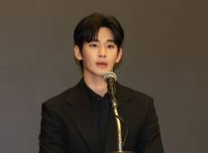 김수현, ‘미성년 시절 교제 의혹’ 재차 부인