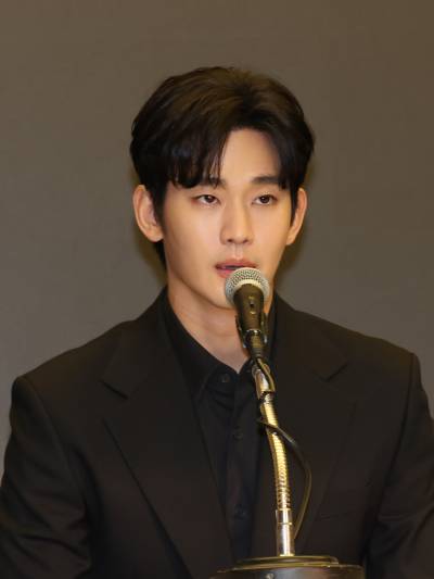 김수현vs광고주, 미성년 교제 이슈 두고 입장 팽팽 대립