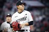 'WBC 후유증이 뭔가요' 투심 앞세운 KT 소형준, NC전 4이닝 7K 무결점 피칭 [IS 스타]