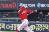 SSG 최정, 리그 역대 두 번째 '1,600타점' 대업