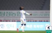연맹이 ‘변태 축구’라고 표현한 그 골…윤정환 감독 “나도 닭살 돋을 정도였다” [IS 안산]