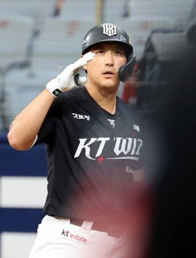 '마지막 유니콘스' 황재균, 20년 여정 마무리