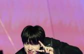 BTS 완전체 컴백 그날까지…‘달려라 석진’