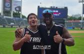 MVP 출신 로하스가 '띠동갑' 절친에게, 