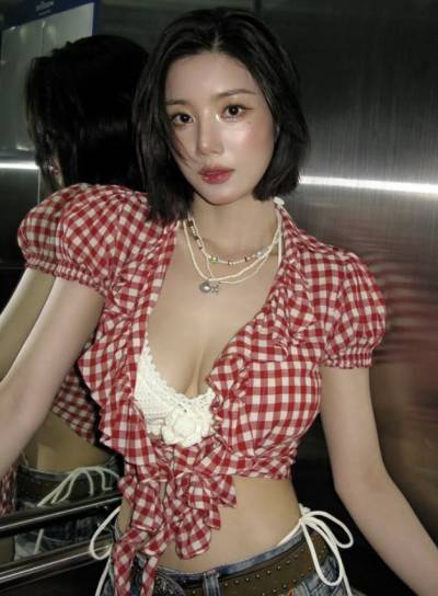 권은비, 워터밤 여신의 당당한 셀카