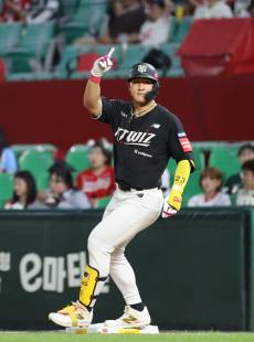 [조아제약 프로야구 대상]  신인상, 박빙 경합...'22홈런 타자' 안현민 VS '11 투수' 송승기