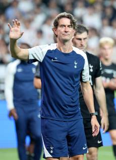 <속보> 토트넘, 결국 8개월 만에 프랭크 감독 경질