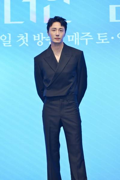 정일우, 모델 브랜드 CEO와 열애설…소속사 “배우 사생활” [공식]