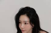 태연, 청순美 가득한 누드톤 패션…여신 비주얼 근황
