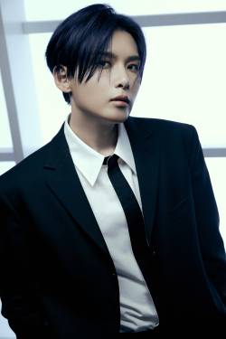 “나 때문일까 자책도”…낙상사고 팬 곁 지킨 슈주 려욱, 먹먹한 심경 [종합]