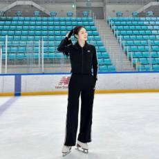 ‘피겨퀸’ 김연아, 다시 빙판 위에…완벽 트레이닝 룩 [AI 포토컷]