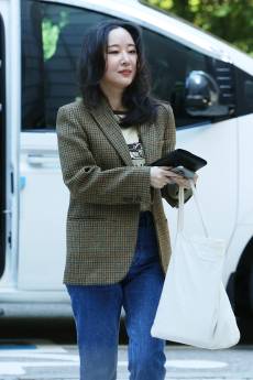 [왓IS] 민희진 “난 원래 민주당 지지, 문재인 전 대통령 뽑아”…직원에 특정 정치관 강요 의혹 해명