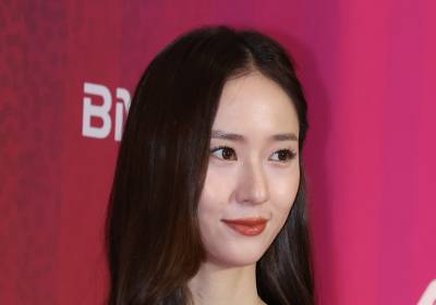 [포토] 정수정, 손가락 하트도 아름답게