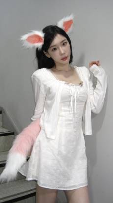 태연, 여우 미모에 팬심 술렁…&quot;앙큼하기도 하지!&quot;