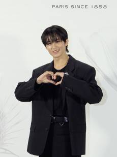 NCT 떠나는 마크, 자필로 전한 심경…”10년간 최고의 여정” [전문]