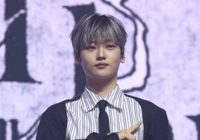 [포토] 위아이 강석화, 이 포즈 안무에서 찾아주세요