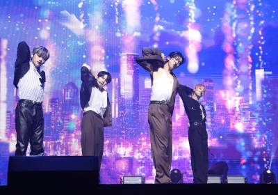 [포토] 위아이, 섹시미 가득