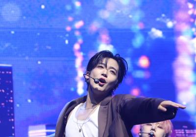 [포토] 위아이 김요한, 우아한 몸짓