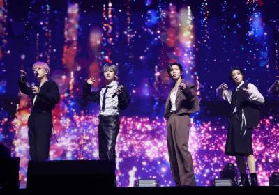 [포토] 위아이, 아름다운 '홈 무대'