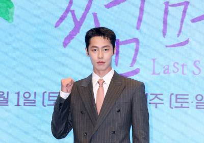 [포토]이재욱, 넘사벽 비율의 슈트핏