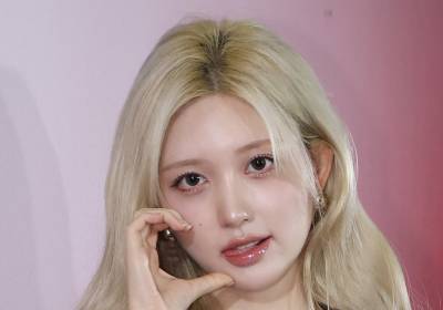 [포토] 아이브 가을, 낼름 볼하트