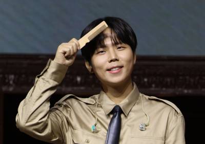 [포토] 정승환, 타이틀곡 '앞머리' 포즈