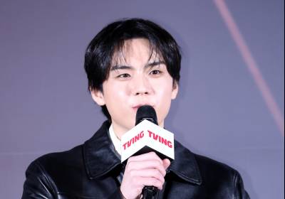 [포토]김도훈, 촬영 중 부상? 다 나았죠