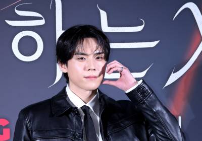 [포토]김도훈, 훈남 하트