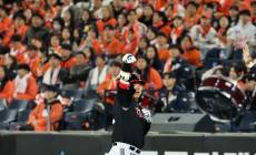 '4번째 정상' LG, 한화 꺾고 2년 만 통합 우승