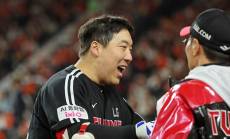 주장의 '이 홈런'...LG 트윈스 '우주의 기운' 시작이었다