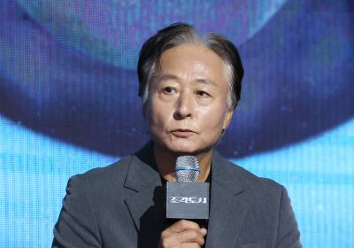 [포토] 인사말 하는 김종수