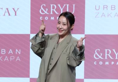 [포토] 어반자카파 조현아, 사랑의 총알