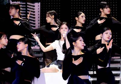 [포토]아이들 미연, 화려한 솔로 컴백 무대