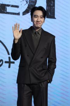 이광수, 절친 김우빈♥신민아 20일 결혼식 사회 맡는다 [공식]