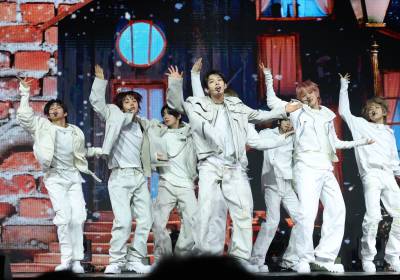 [포토] 아홉, 무대를 즐겨요