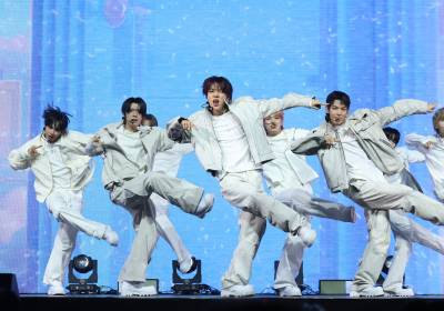 [포토] 아홉, 화려한 안무