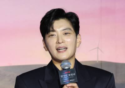 [포토] 인사말 하는 장승조