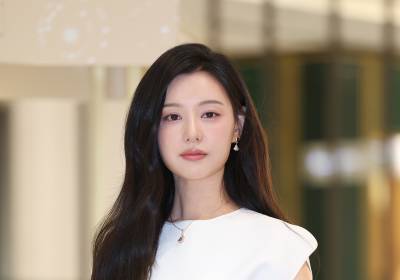 [포토] 김지원, 치명적인 눈빛에 정신을 못 차리겠네