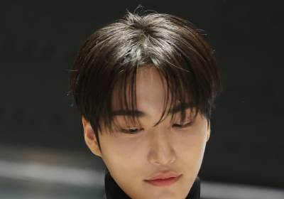 [포토] 에이티즈 성화, 내 손가락 잘 생겼나?