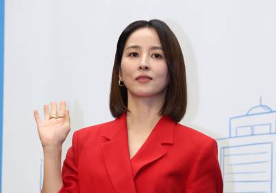 [포토] 한혜진, 시크한 손인사